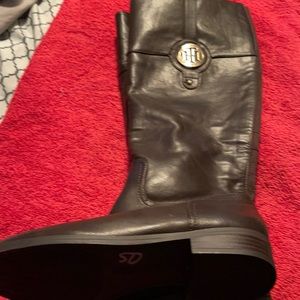 Tommy Hilfiger brown cute boots
